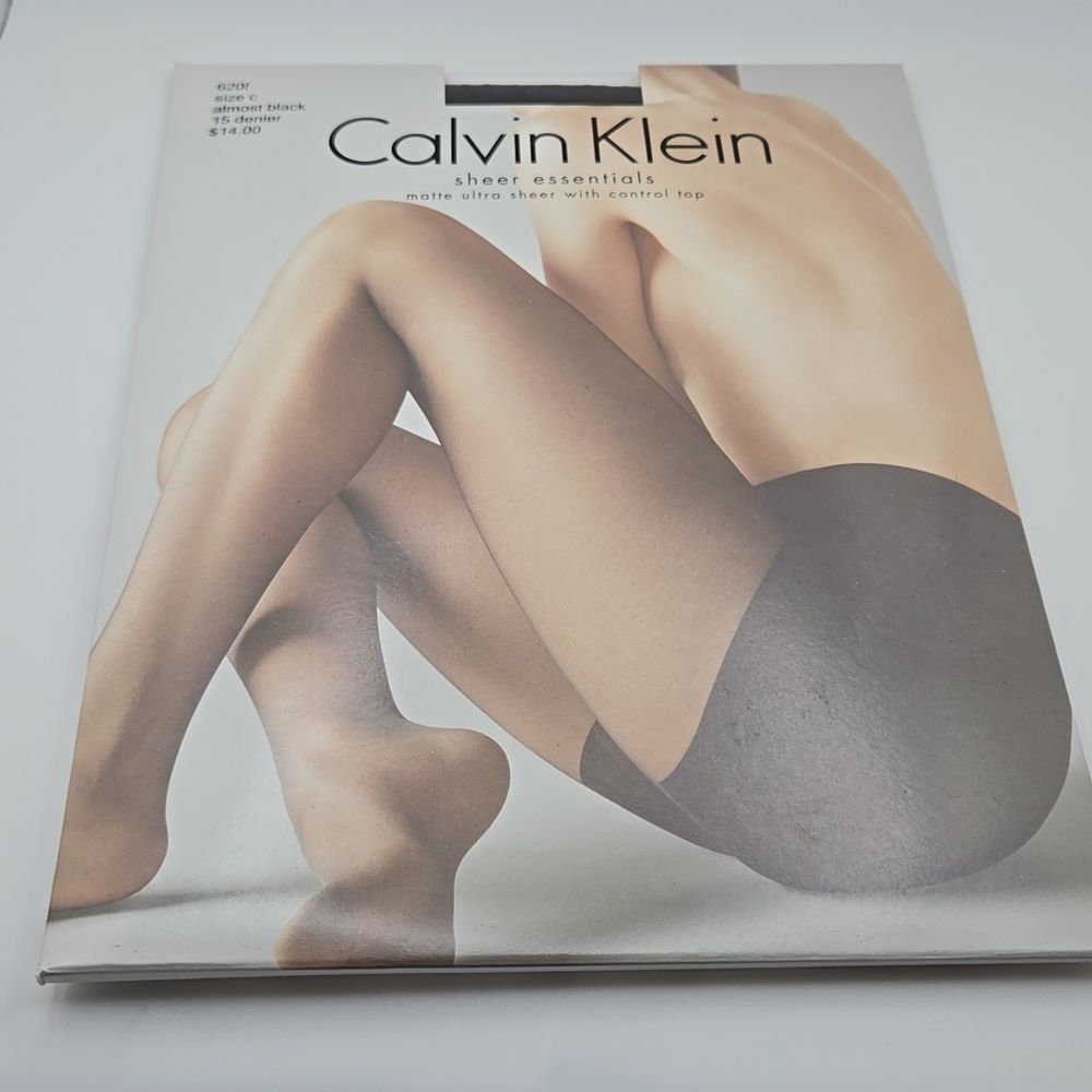 Calvin Klein Sheer Essentials Matte Ultra Sheer Control Top 620f Almost Black C